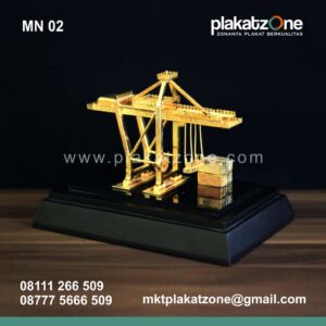 souvenir miniatur crane IPC elegan