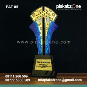 trophy plakat piala eksklusif dan berkualitas