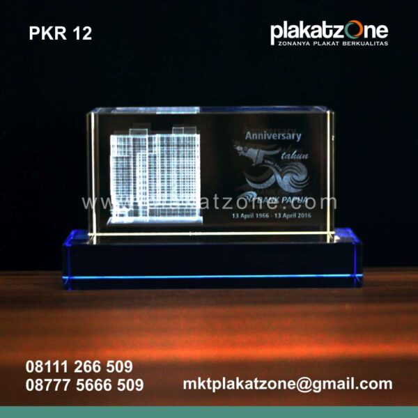 plakat kristal bank papua elegan