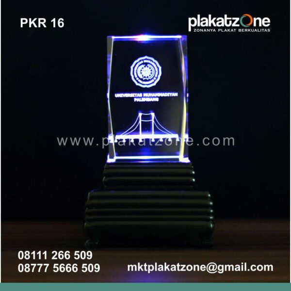 plakat kristal universitas muhammadiyah palembang