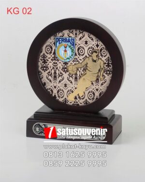 KG02-Plakat-Kayu-Grafir-Penghargaan-Perbasi Plakat Ready Stock Grafir Penghargaan Perbasi